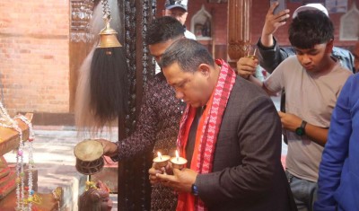  परराष्ट्रमन्त्री खनालद्वारा मनमैजु मन्दिरमा पूजाअर्चना 